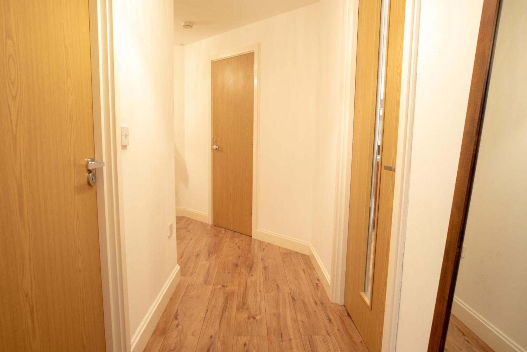 Spacious 1 Bed Apartment With Workspace, Coffee & Free Secure Parking Birmingham Eksteriør bilde